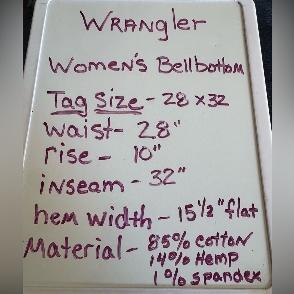 Wrangler Women’s Bell Bottom Jeans Boho Western Denim 28x32 Retro Rare Find! - Picture 8 of 8